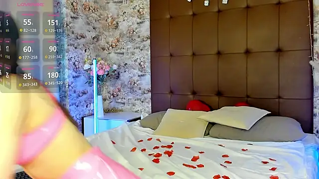 Mary Walker online show from March 12, 2025, 1:03 am