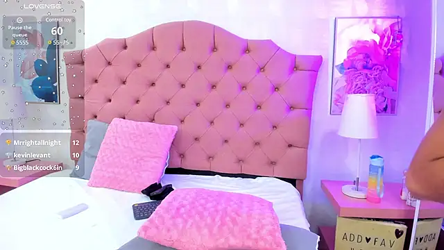 VictoriaBlakee online show from February 3, 2025, 5:56 pm