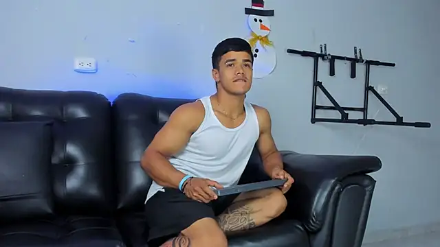 Rob saenz  online show from December 17, 2024, 1:27 pm