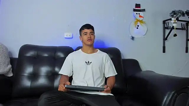 Rob saenz  online show from December 28, 2024, 1:49 pm