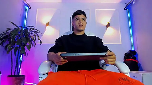 Rob saenz  online show from November 8, 2025, 3:34 pm