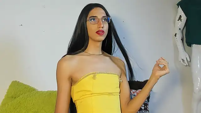 CharlotteLauren online show from September 18, 2025, 11:51 pm