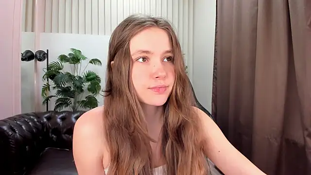 Snapshot of MaryannSoftt chatting on March 14, 2025, 3:25 pm MaryannSoftt online show from March 14, 2025, 3:25 pm