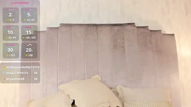 Snapshot of ashlyestone chatting on February 27, 2025, 3:58 am ashlyestone online show from February 27, 2025, 3:58 am