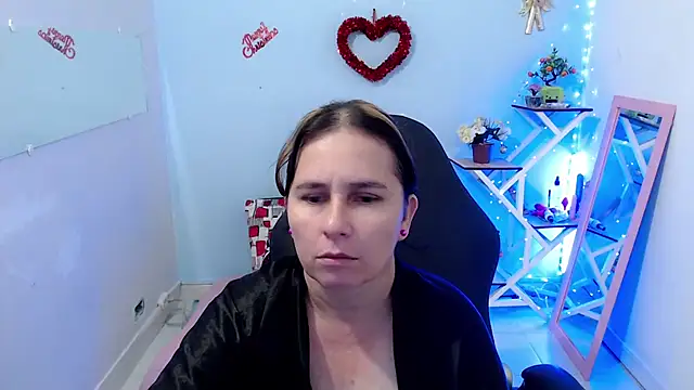 victoria jones online show from February 19, 2026, 2:46 pm