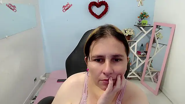 victoria jones online show from March 12, 2026, 12:11 pm