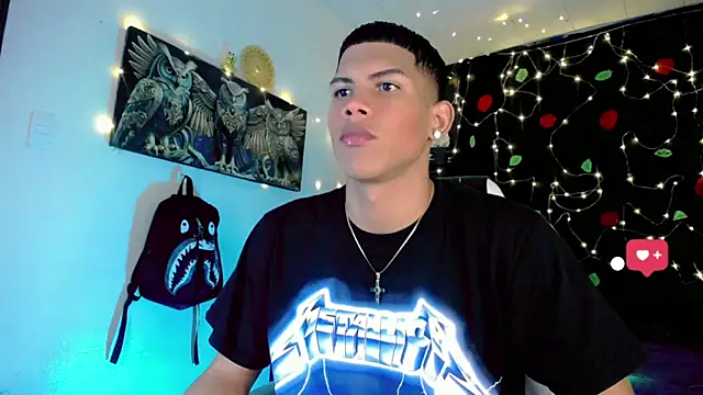 Snapshot of Damian_latinxxx chatting on December 28, 2024, 2:54 am Damian latinxxx online show from December 28, 2024, 2:54 am