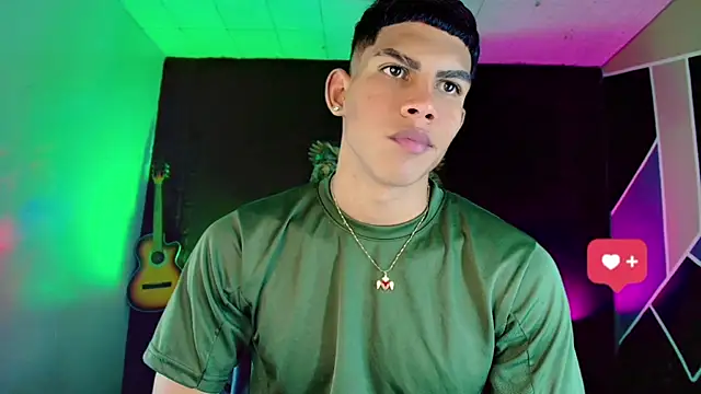 Snapshot of Damian_latinxxx chatting on February 27, 2025, 2:53 am Damian latinxxx online show from February 27, 2025, 2:53 am