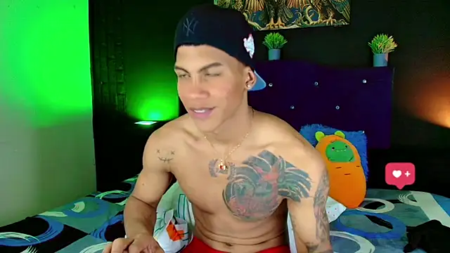 Snapshot of Damian_latinxxx chatting on February 28, 2025, 9:15 am Damian latinxxx online show from February 28, 2025, 9:15 am