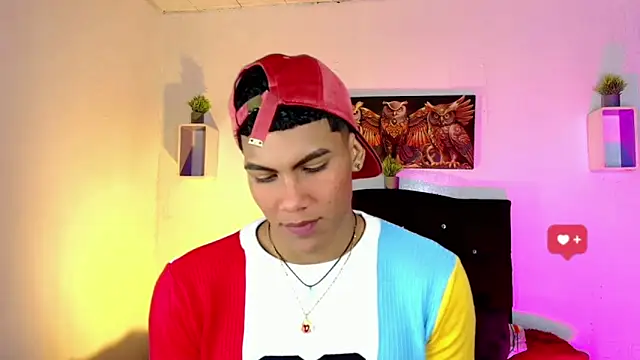 Snapshot of Damian_latinxxx chatting on March 6, 2025, 11:03 am Damian latinxxx online show from March 6, 2025, 11:03 am