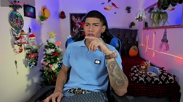 Damian latinxxx online show from December 2, 2025, 3:12 am