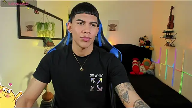 Damian latinxxx online show from March 15, 2026, 3:12 am