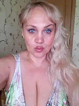 Snapshot of IsabellaBoni chatting on June 16, 2026, 6:38 am IsabellaBoni online show from June 16, 2026, 6:38 am
