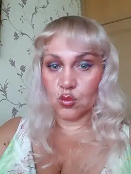 Snapshot of IsabellaBoni chatting on July 24, 2026, 7:06 am IsabellaBoni online show from July 24, 2026, 7:06 am