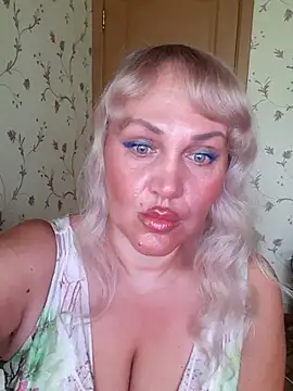 Snapshot of IsabellaBoni chatting on August 1, 2026, 7:18 am IsabellaBoni online show from August 1, 2026, 7:18 am