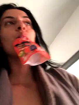 Catmila94 online show from November 22, 2025, 3:11 pm