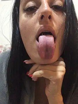 Catmila94 online show from May 13, 2026, 2:31 am