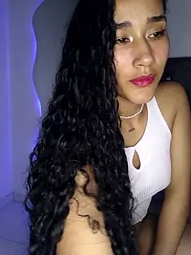 jaderossxx online show from June 5, 2026, 2:29 am
