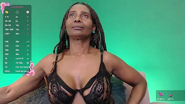 Snapshot of amara_bss_ chatting on December 6, 2024, 9:13 pm amara bss online show from December 6, 2024, 9:13 pm