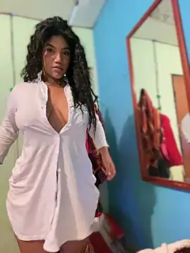 Snapshot of JennamartinyII chatting on January 27, 2025, 12:16 pm JennamartinyII online show from January 27, 2025, 12:16 pm