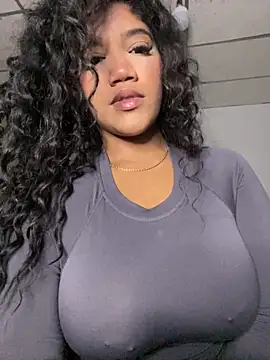 Snapshot of JennamartinyII chatting on December 1, 2025, 4:34 pm JennamartinyII online show from December 1, 2025, 4:34 pm