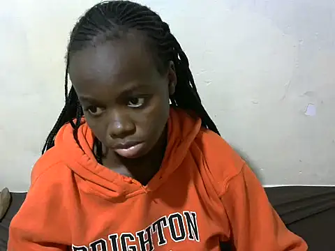 Snapshot of Thicky_kyla chatting on February 17, 2026, 7:53 pm Thicky kyla online show from February 17, 2026, 7:53 pm