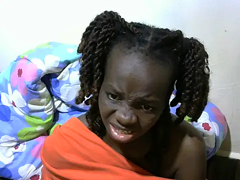 Snapshot of Thicky_kyla chatting on May 16, 2026, 12:51 am Thicky kyla online show from May 16, 2026, 12:51 am