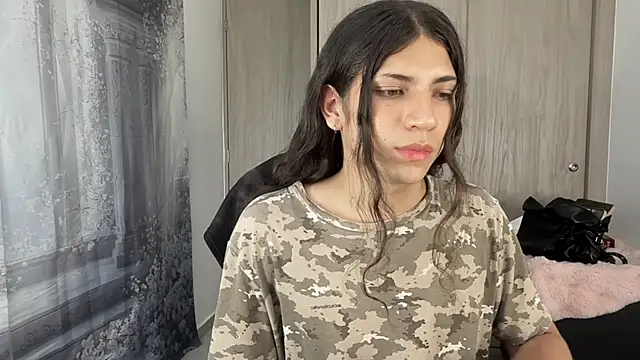 Snapshot of gabriel__manson chatting on November 11, 2025, 10:21 pm gabriel manson online show from November 11, 2025, 10:21 pm