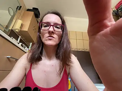 Milky hairy mommy online show from March 3, 2026, 9:15 am