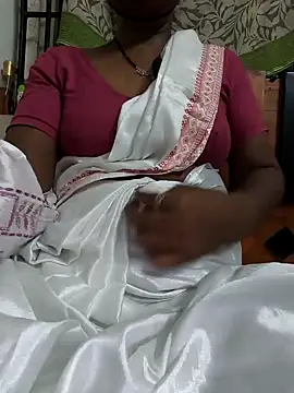 Snapshot of Tamil--Rani chatting on February 8, 2025, 4:47 pm Tamil--Rani online show from February 8, 2025, 4:47 pm