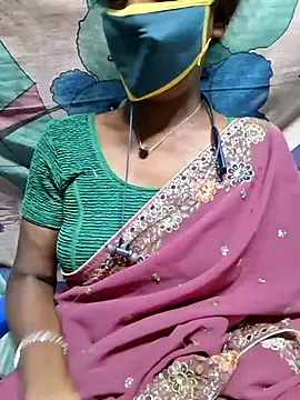 Snapshot of Tamil--Rani chatting on October 24, 2025, 2:46 pm Tamil--Rani online show from October 24, 2025, 2:46 pm