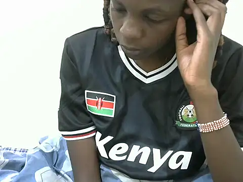 Snapshot of Slim_momma chatting on September 8, 2025, 8:19 pm Slim momma online show from September 8, 2025, 8:19 pm