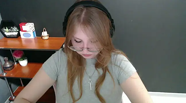 Snapshot of lady_minx chatting on January 20, 2025, 12:28 pm lady minx online show from January 20, 2025, 12:28 pm