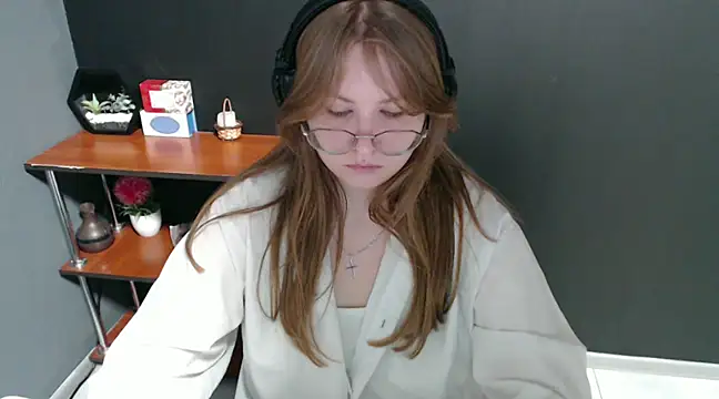 Snapshot of lady_minx chatting on January 27, 2025, 10:38 am lady minx online show from January 27, 2025, 10:38 am