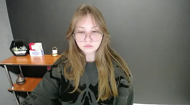 Snapshot of lady_minx chatting on February 10, 2025, 7:15 am lady minx online show from February 10, 2025, 7:15 am