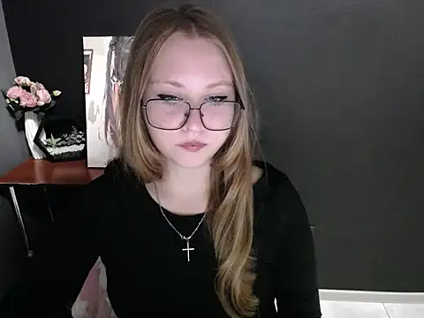 lady minx online show from October 7, 2025, 6:32 am