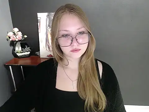 lady minx online show from October 21, 2025, 6:25 am