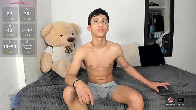 Snapshot of LittleParker chatting on October 8, 2025, 12:25 pm LittleParker online show from October 8, 2025, 12:25 pm