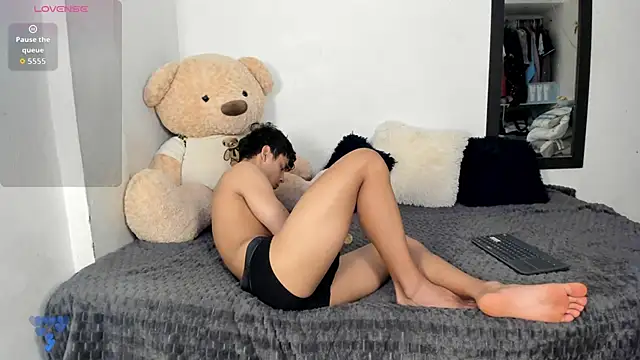 Snapshot of LittleParker chatting on October 26, 2025, 1:50 pm LittleParker online show from October 26, 2025, 1:50 pm