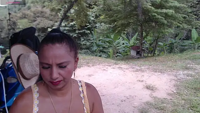 Snapshot of andreu_mature chatting on April 9, 2026, 6:57 pm andreu mature online show from April 9, 2026, 6:57 pm