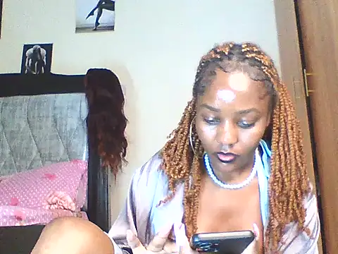 Snapshot of wendy--pretty chatting on September 23, 2025, 8:34 pm wendy--pretty online show from September 23, 2025, 8:34 pm