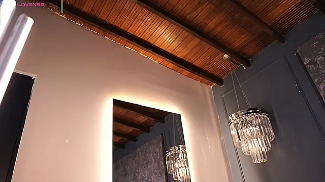 AylinMillerxs online show from April 3, 2026, 6:17 pm