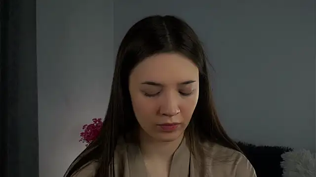 LowOncoming online show from February 19, 2025, 1:18 am