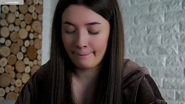 LowOncoming online show from April 6, 2026, 2:20 am