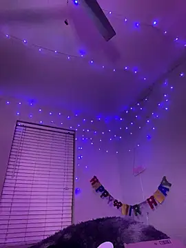 LillShayy online show from November 8, 2025, 4:45 am