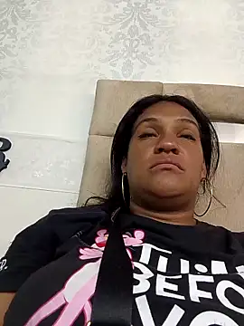 Michelle Brito1 online show from February 15, 2025, 9:04 pm