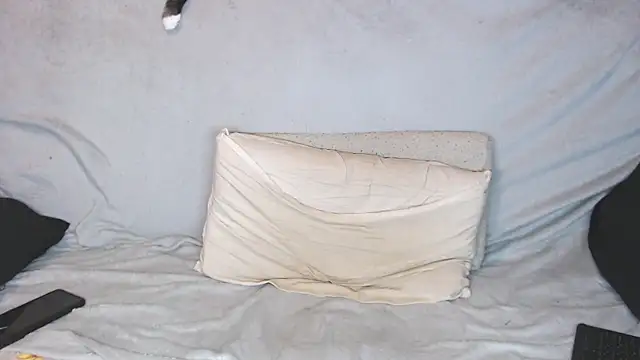 qustci-couple online show from October 18, 2025, 8:53 pm