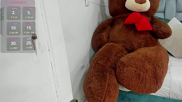 Snapshot of karina_mason chatting on November 5, 2025, 12:16 pm karina mason online show from November 5, 2025, 12:16 pm