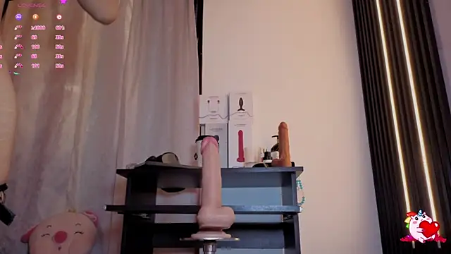 Scarlet Red  online show from November 23, 2025, 12:16 pm