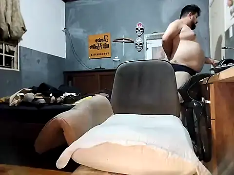 bumbumtatuado online show from April 24, 2026, 1:52 am